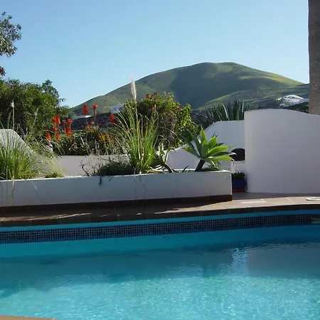 Yurt Lodge Tinajo