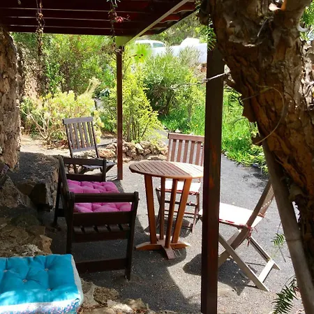 Lodge Yurt Tinajo